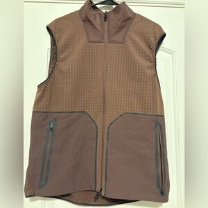 Lululemon Men's Water-Repellent Fleece Hiking Vest Dark Oxide Size M